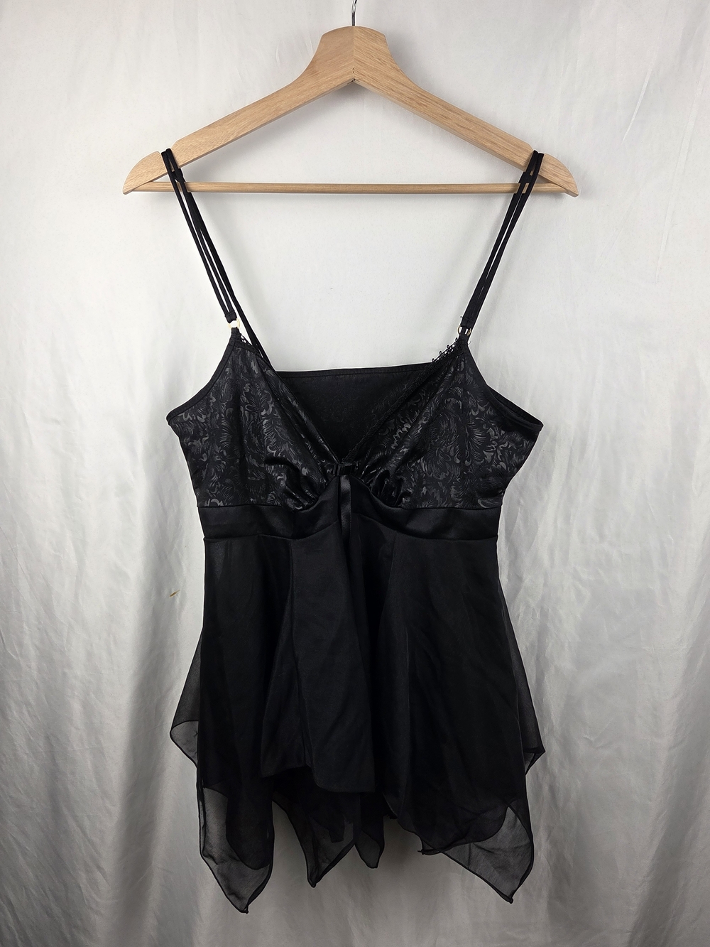 Ilusion Black Satin & Lace Chemise Camisole Adjustable Straps Size Medium